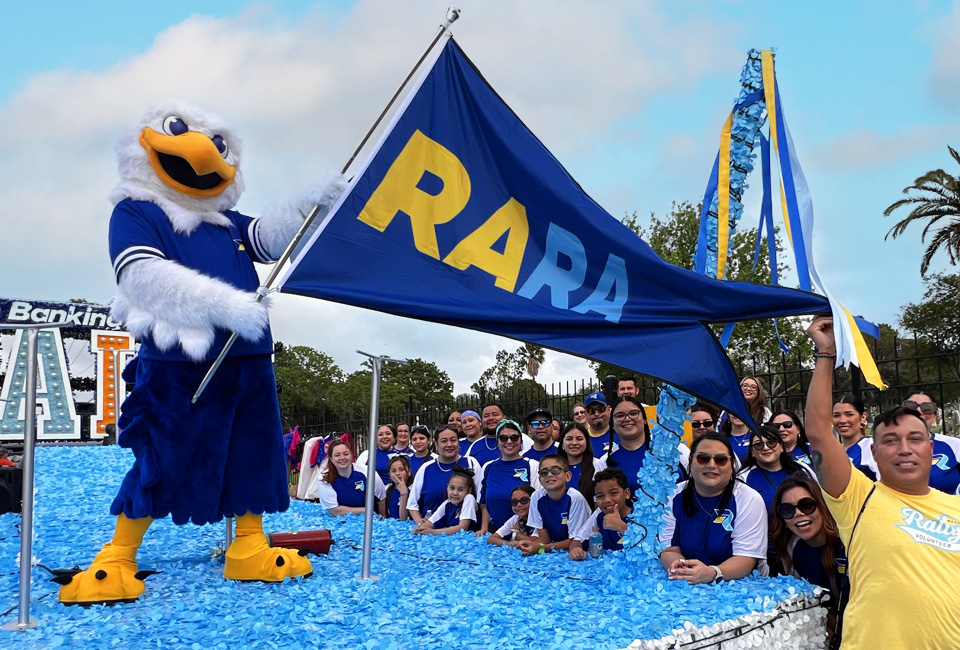 rally-parade-bravo-image